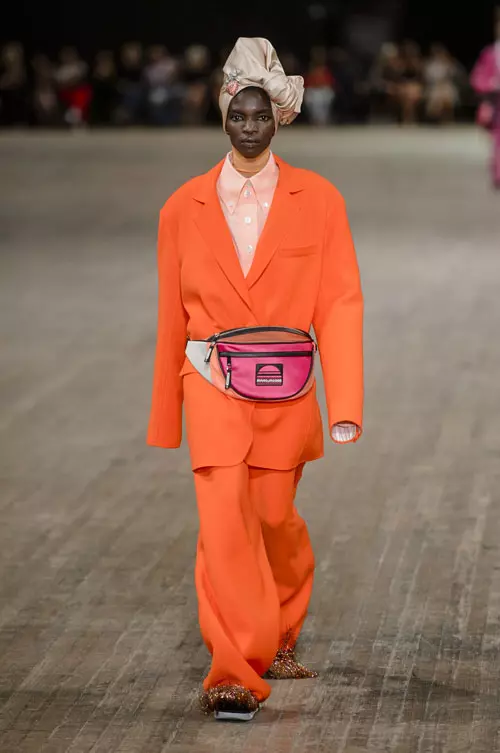Marc Jacobs colecția primăvară-vară 2018 (1)