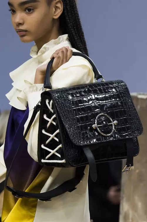 J.W Anderson colecția toamnă-iarnă 2018-2019 accesorii (27)