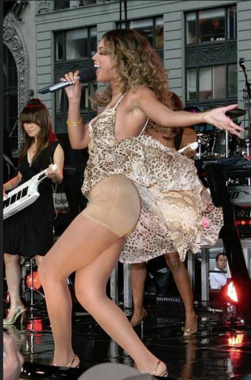beyonce-lenjerie-modelatoare_2.JPG