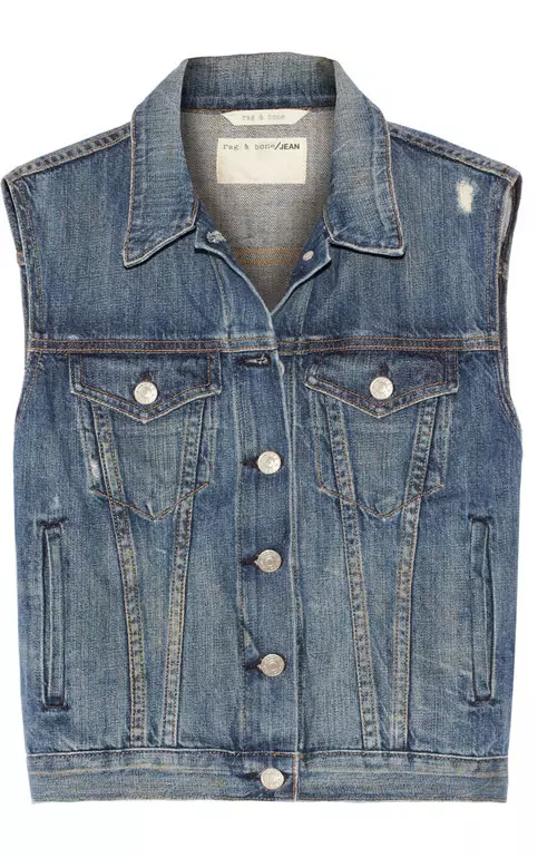 Vesta din denim, Rag&Bone, 230 euro, www.net-a-porter.com