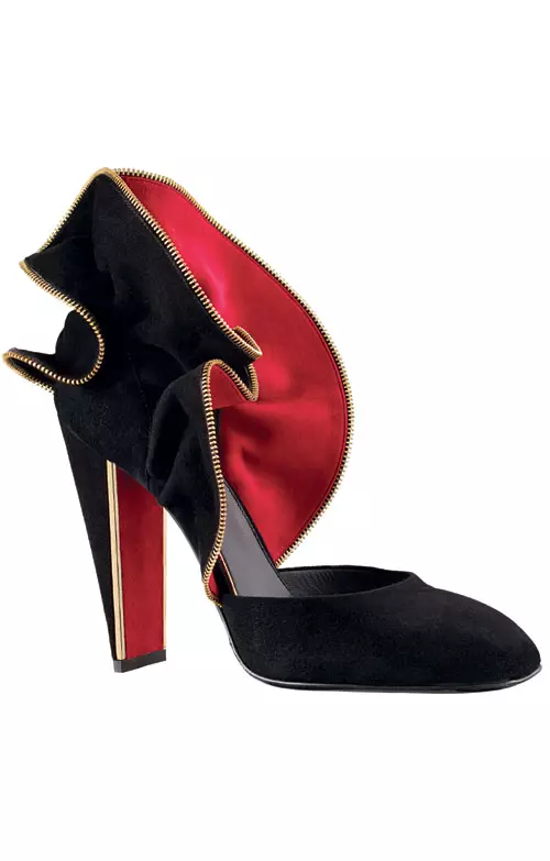 Pantofi din piele velur, Louis Vuitton, 3.950 lei