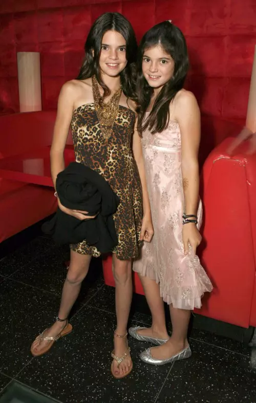 Kendall si Kylie in 2007