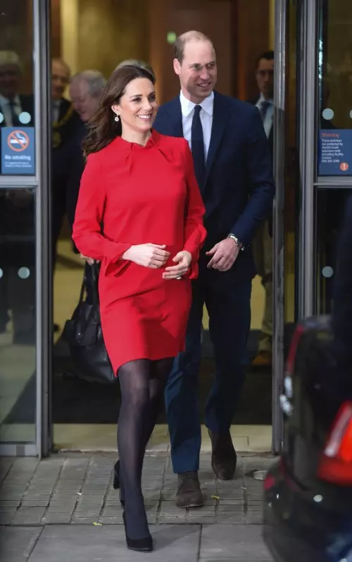 Kate Middleton și stilul său maternity: cele mai stylish ținute