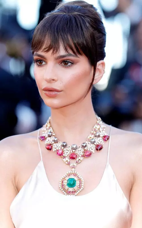 Emily Ratajkowski: coliere cu diamante, Bulgari