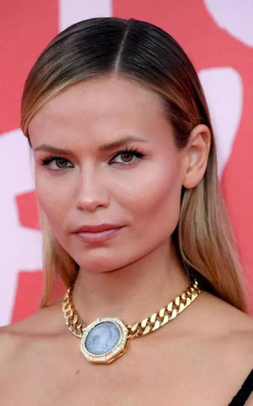 Natasha Poly: colier din aur, diamante si argint, Bulgari