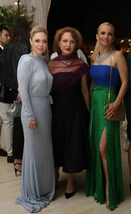 Giulia Nahmany, Mirela Vescan si Deea Buzdugan