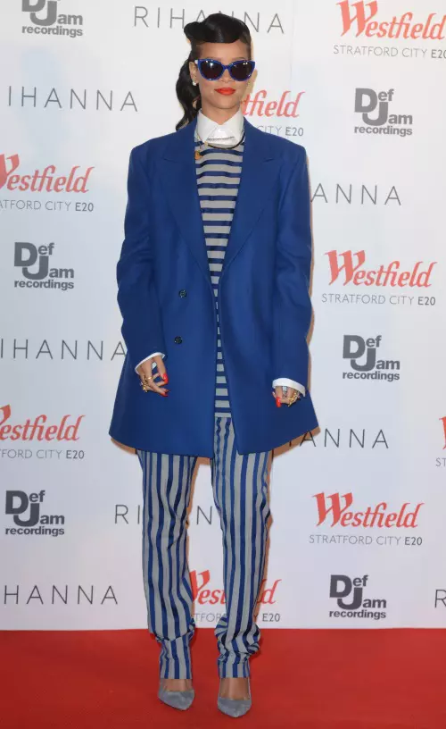 Rihanna_21.jpg