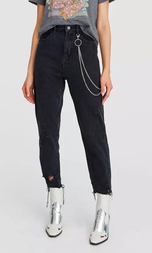 Jeans cu lanț decorativ, Stradivarius, 139,90 lei