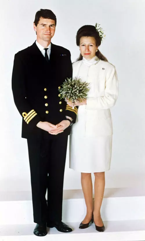 Prințesa Anne, îndrăgostită de căpitanul Timothy Laurence