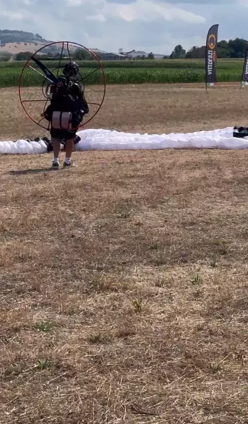 felix-baumgartner-ultimul-zbor-cu-parapanta-3