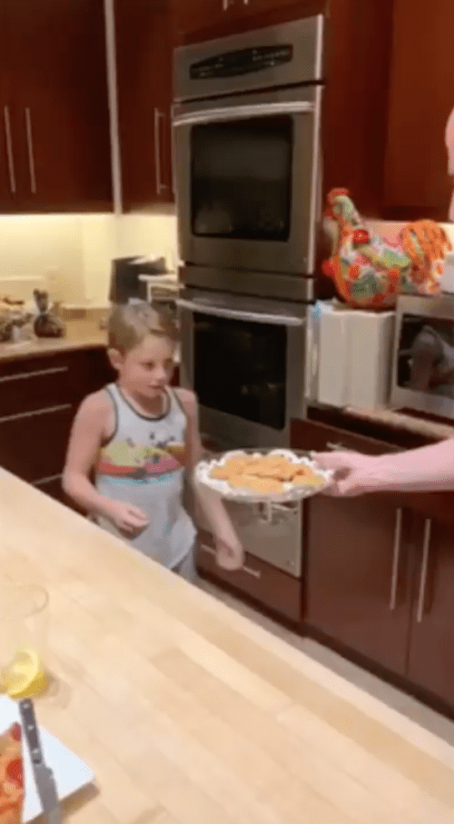 Imagini-din-locuinta-de-lux-a-lui-John-Travolta-5