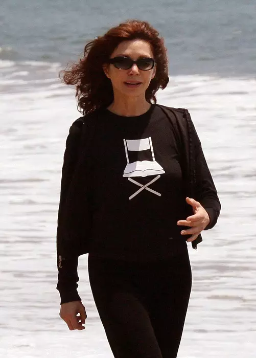 Victoria Principal DoesnÕt let Rumors Of A Lawsuit Get her Holidays Down!