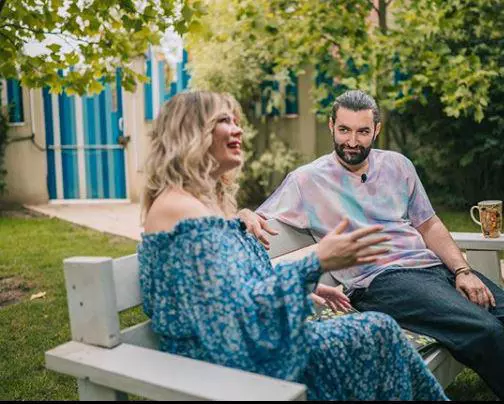 Gina-Pistol-_i-Smiley-1