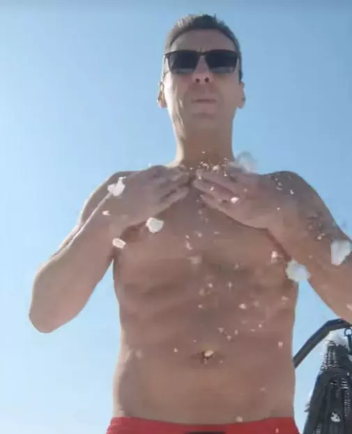 mircea badea baie de zapada