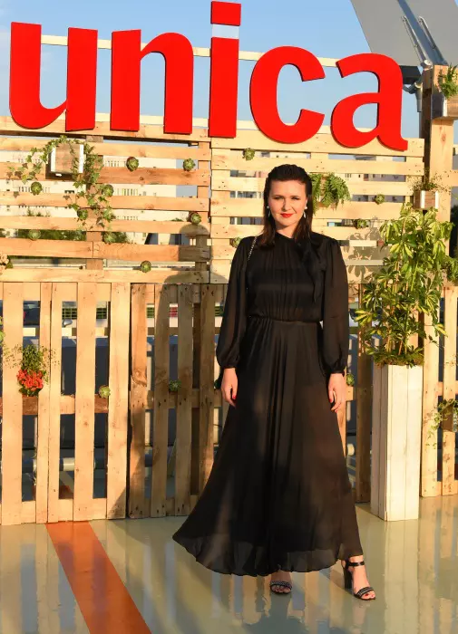 Raluca Hagiu (Unica)