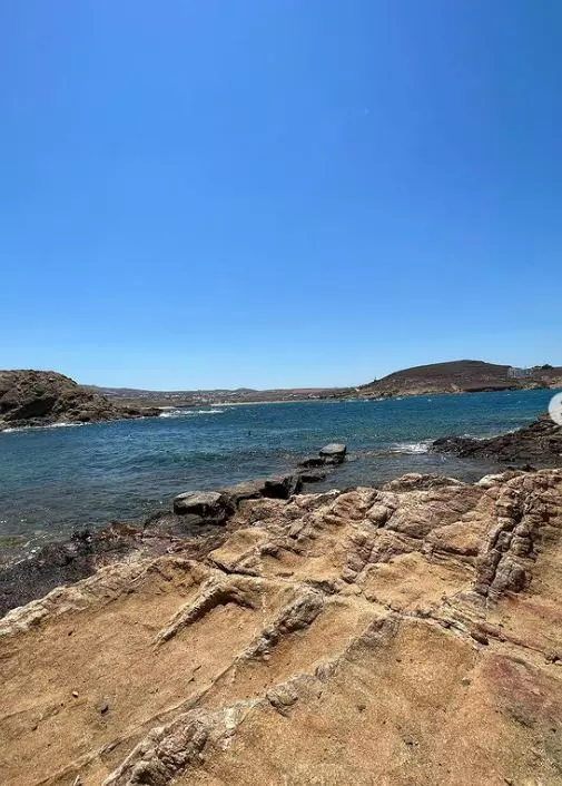 Simona, in Grecia