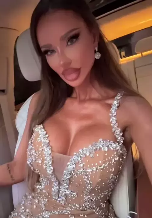 bianca-dragusanu-petrecerea-viva-2