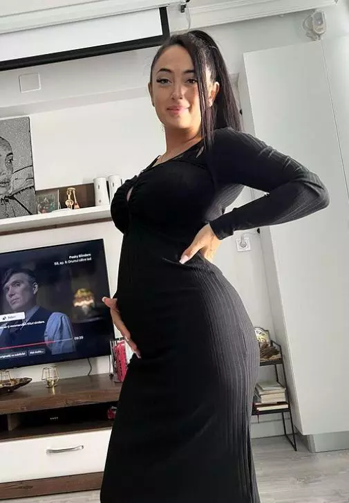 Seya-este-insarcinata-1
