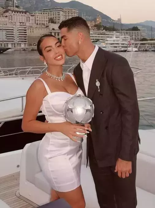 georgina-si-ronaldo-5-1