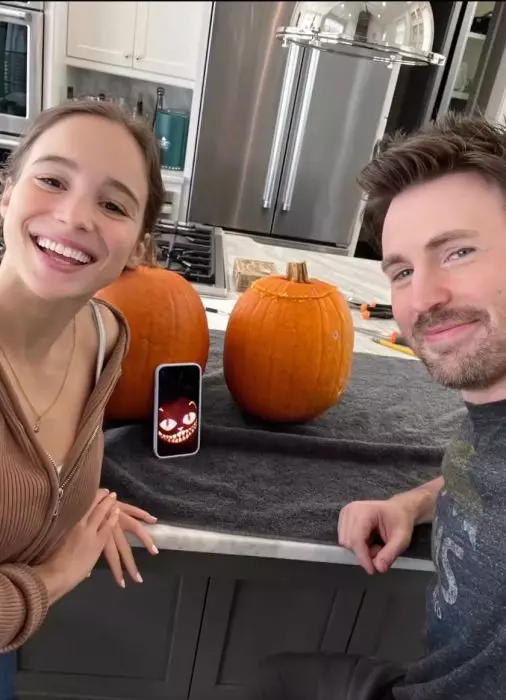Chris Evans și Alba Baptista s-au căsătorit