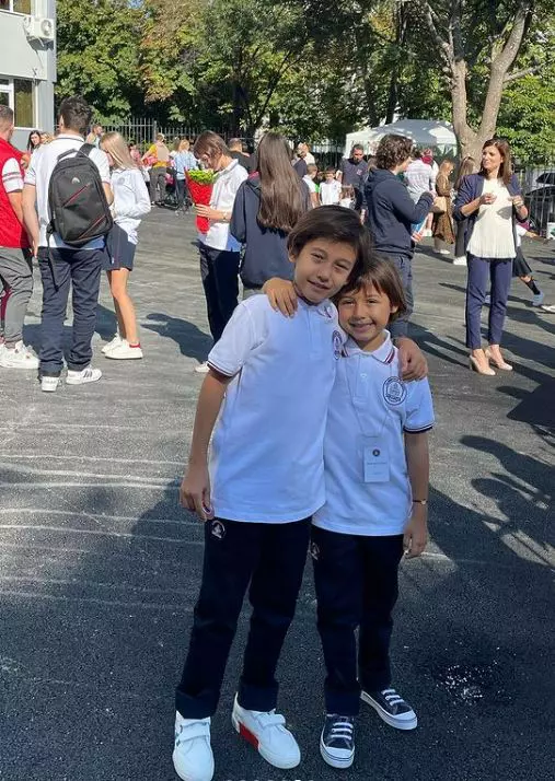 claudia-patrascanu-si-gabi-badalau-copii-16-1