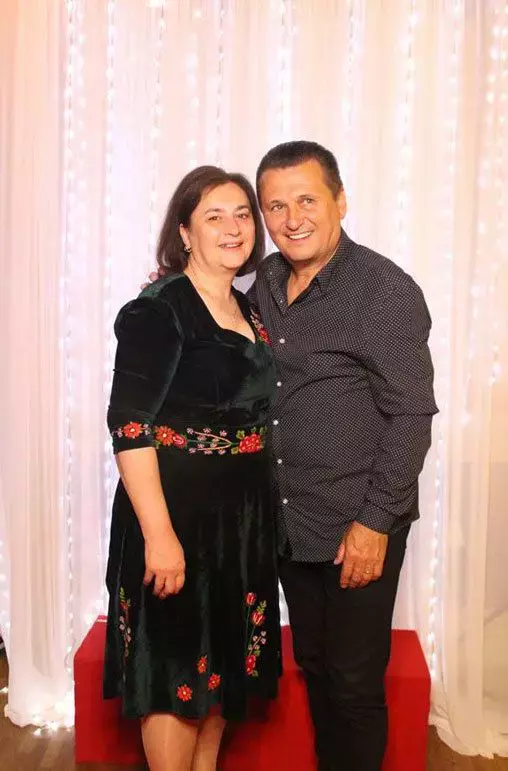 Nea-Marin-si-sotia-sa