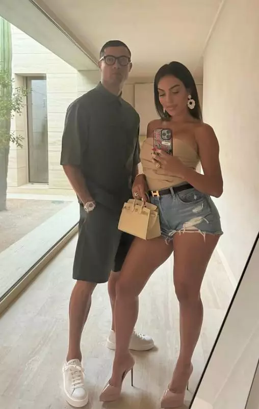 georgina si ronaldo 6