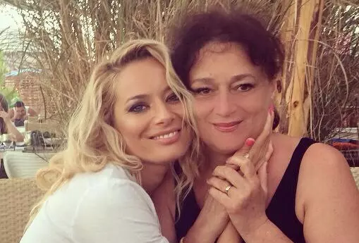 laura-cosoi-mama