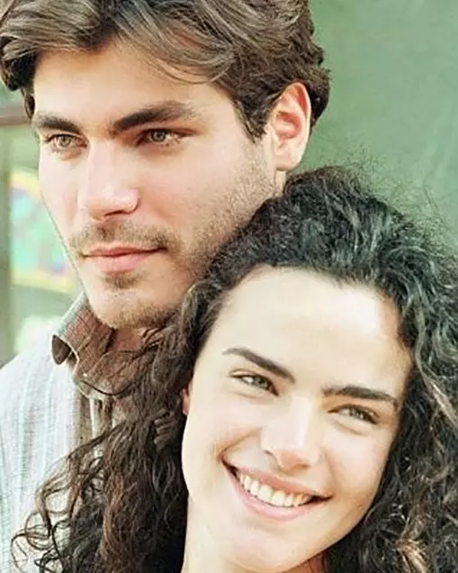 Ana-Paula-Arósio-terra-nostra (2)