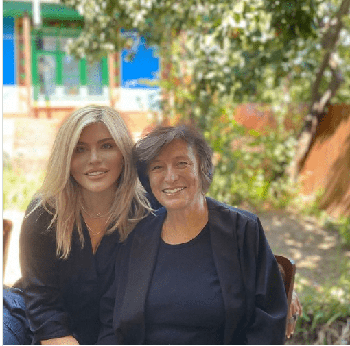 LOREDANA GROZA SI MAMA EI