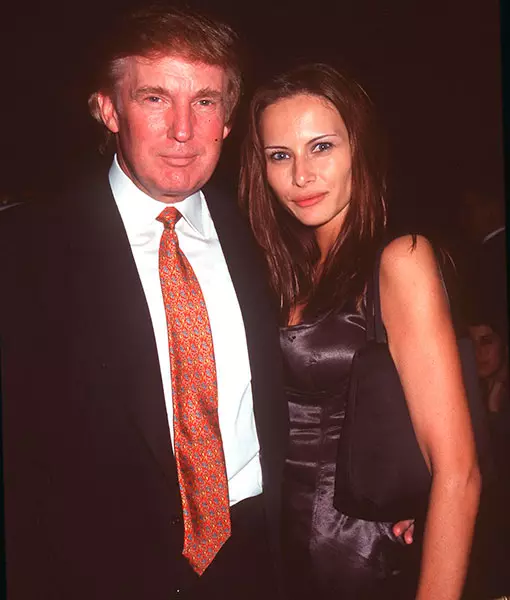 melania1998-a