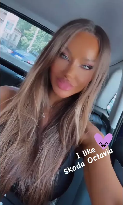 bianca-dragusanu-in-skoda-octavia