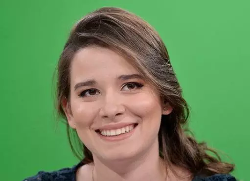 Kira Hagi in televiziune (3)