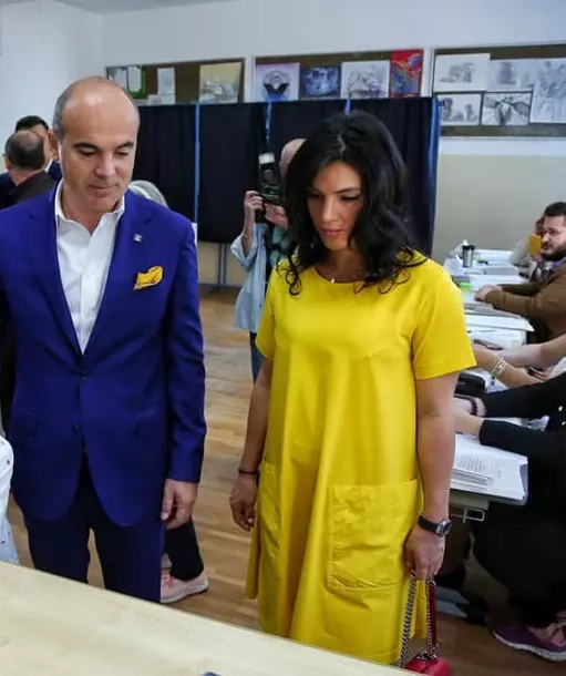 soție rareș bogdan
