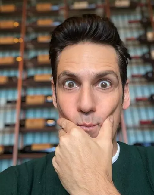 stefan-banica-ochii-vineti-3