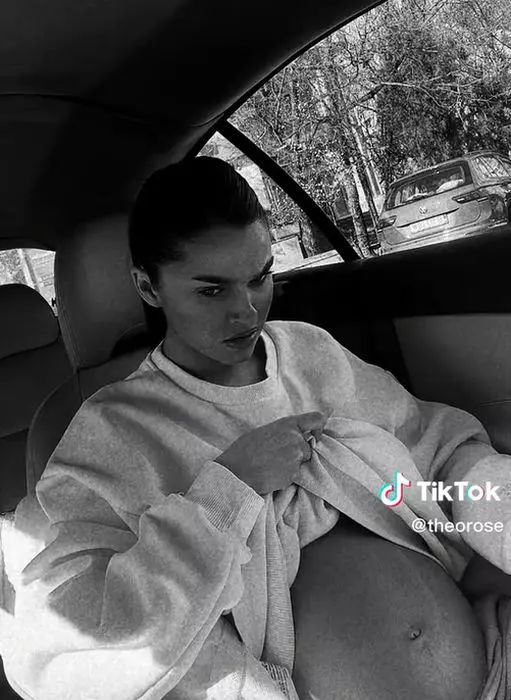 theo-rose-insarcinata-2