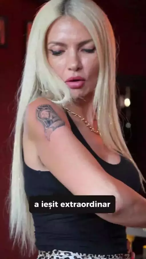 laura vicol tatuaj 3