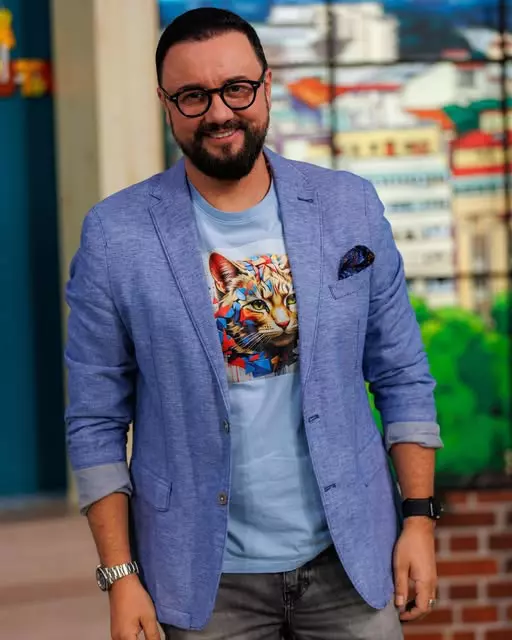 Cătălin Măruță, ironizat de Furnicuțele. Cum l-au întâmpinat pe prezentatorul Tv: „Fii antenă, barosane, că pro ai mai fost!”