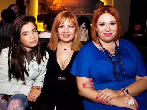 Calina-Catinca-și-Oana-Roman