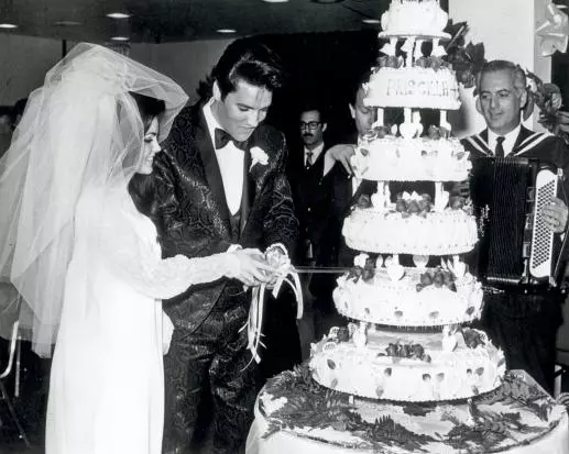 Elvis și Priscilla Presley