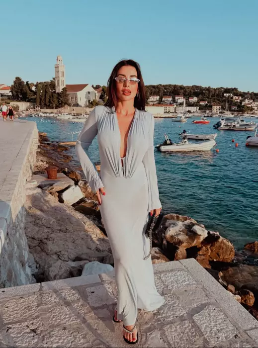 https___www.cancan.ro_wp-content_uploads_2026_09_oana-jarca-prezentatoare-tv-2