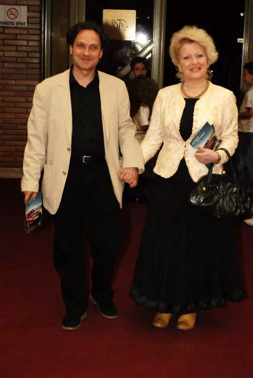 301546_173836899368196_777311844_n