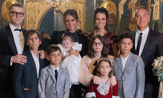 anca-serea-superba-la-botezul-micutei-leah-cum-arata-rochia-cu-care-si-a-impresionat-invitatii_11_1