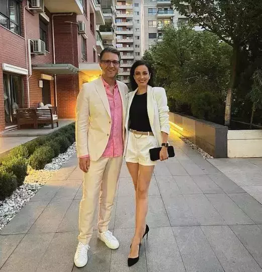 olivia-steer-andi-moisescu-1