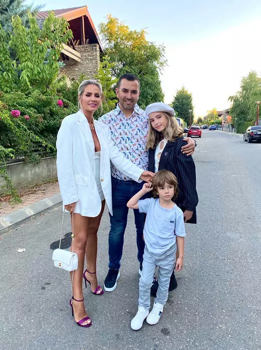 Reacția Andreei Bănică după ce a fost curtată de un miliardar. "Nu știa că am o relație cu Lucian"