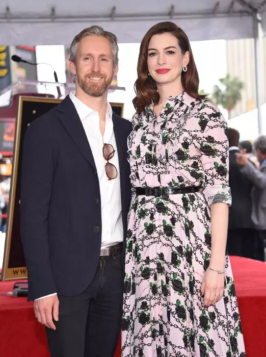 Anne Hathaway și Adam Shulman