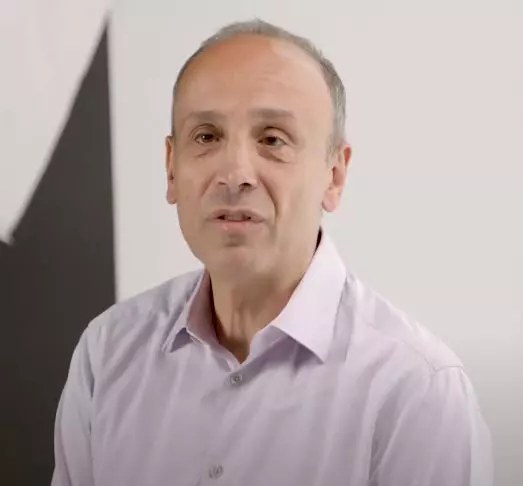 Dr.-Wargha-Enayati-imperiul-leilor-7