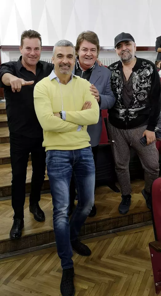 Cum arată soția lui Adrian Romcescu5
