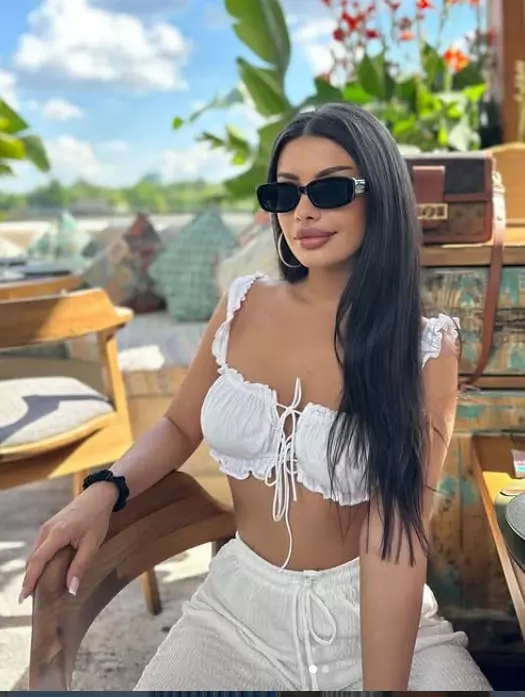 cine-este-andreea-homescu-insula-iubirii-2026 (6)