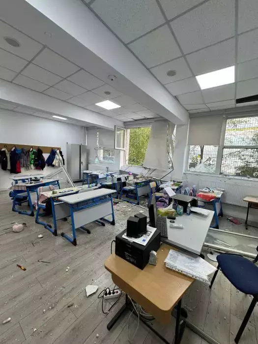 sala-clasa-liceu-bolintineanu-explozie-bloc-bucuresti-17-octombrie-2025